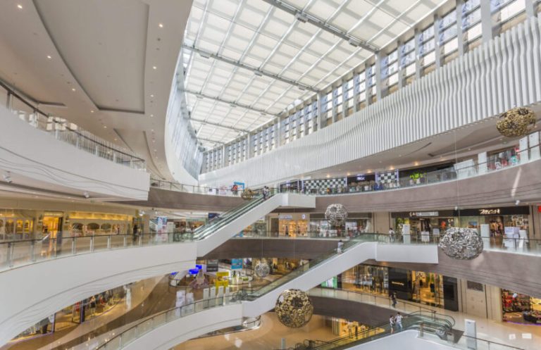 Why Retail Stores Should Not Go Completely Cashless
