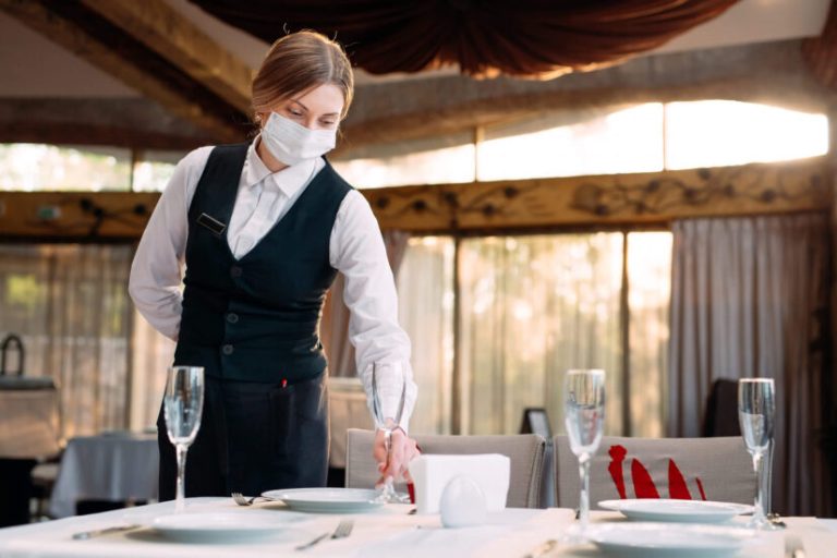 Five Reasons Why Your Restaurant Needs Self-Service Kiosks